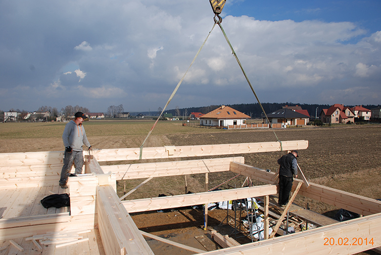 zdjęcie z budowy domu drewianego - 28