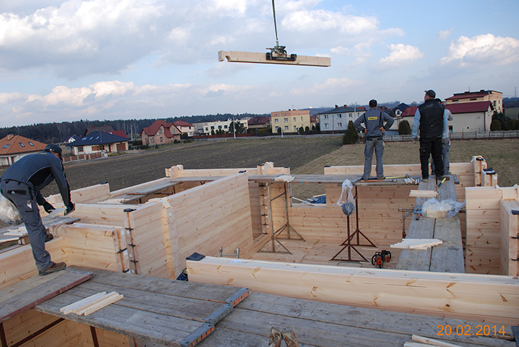 zdjęcie z budowy domu drewianego - 32